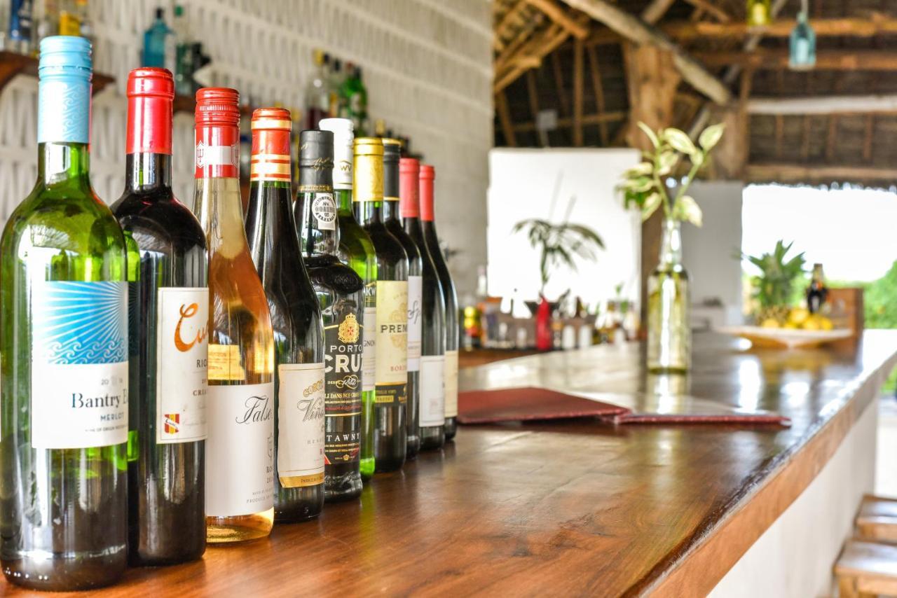 Zanbluu Beach Hotel キウェンワ エクステリア 写真